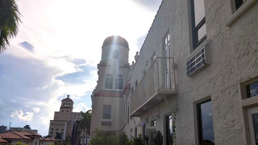 Renovated Studio In The Heart Of Palm Beach - Free Parking, Security Box Exterior photo