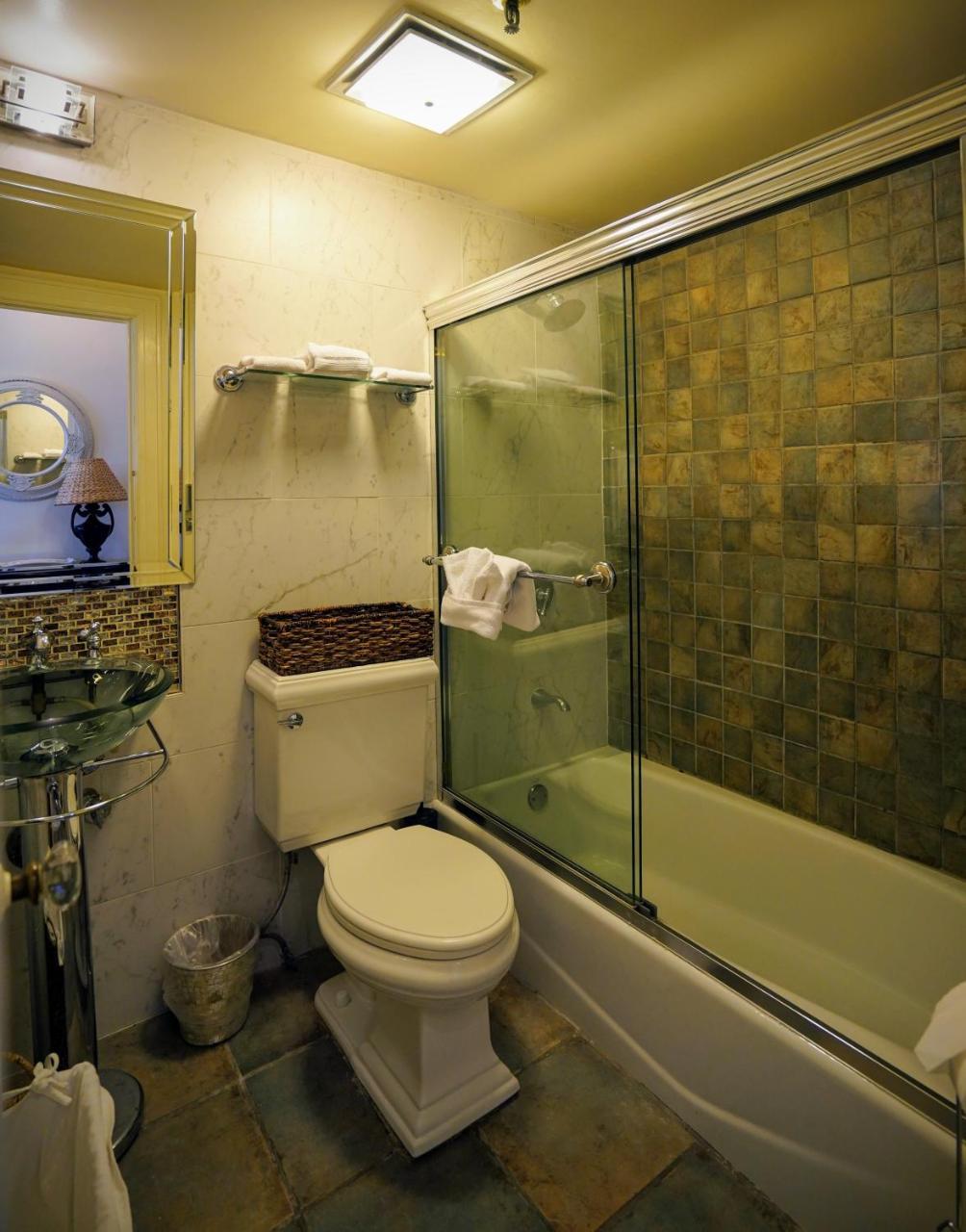 Renovated Studio In The Heart Of Palm Beach - Free Parking, Security Box Exterior photo
